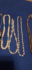 Vintage Mod Freshwater Pearl Jewlery Lot Of 8.