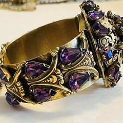 Sandor Amethyst Marquise Rhinestone & Pearls Ornate Sprung & Hinged Bracelet