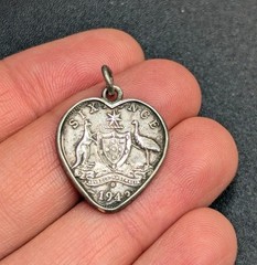 Vtg 1943 Australia Sixpence Heart Shaped Coin Charm Pendant Sweetheart Jewelry
