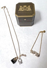Vintage Juicy Couture 3 Charm Necklace Purse Ring Glasses & LOVE Bracelet in BOX