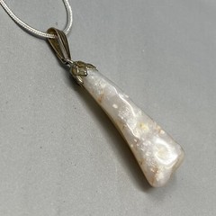 Stone Pendant Necklace Cloudy White Gemstone Amulet Wicca Chakra New Chain 20″