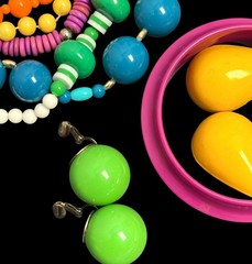 Vtg 1960s – 1980s Jewelry Lot Bright Colorful Bead Enamel Plastic Coconut Shell