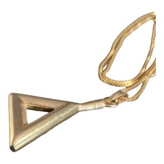 Vintage Yellow Gold Plated Triangle Pendant Necklace Chain B232