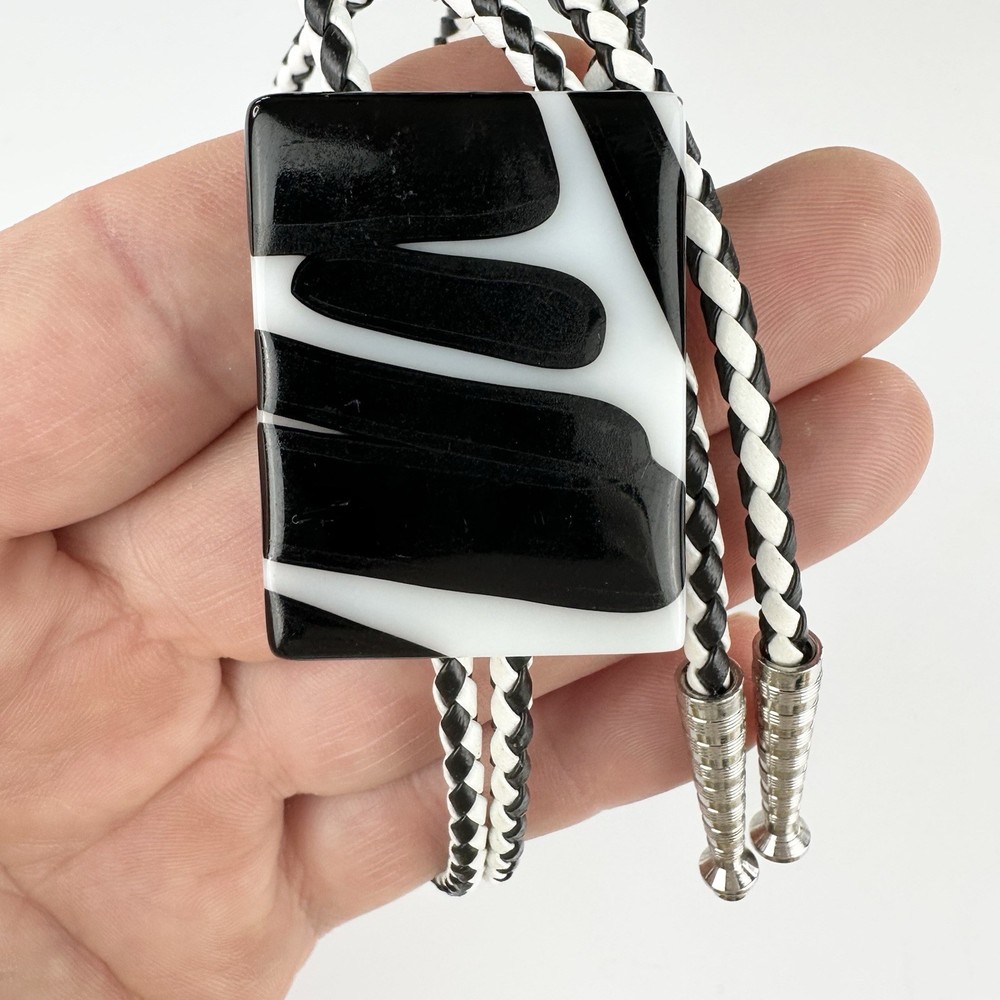 Stunning Vintage Black & White Artist Signed Fused Glass Western Bolo Tie