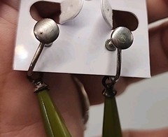 VTG Hand Strung Moss Green Beaded Necklace W/Matching Screwback Earrings 17″