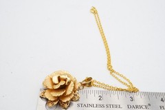 Vintage Giovanni Necklace Gold Tone Rose Flower 15″