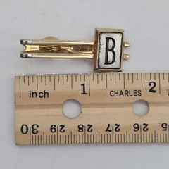 Vintage SWANK TIE BAR CLIP CLASP Gold Tone MONOGRAM INITIAL LETTER “B”
