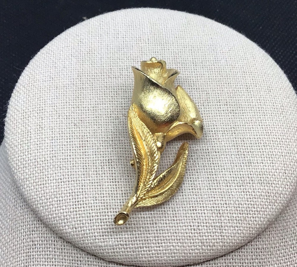 Vintage Gold Tone Costume Rose Pin I-195