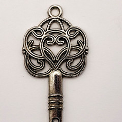 Skeleton Key Bottle Opener Pendant Necessary &Fashionable Tool Silver Tone