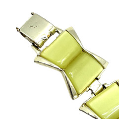Vintage Art Deco Chartruese Thermoset Bracelet Silver Tone Moonglow MCM 7″