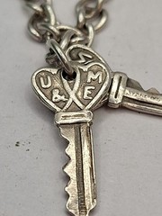 Vintage Sterling Mexico “U & ME” Silver Double Key Charm 7″ Bracelet.