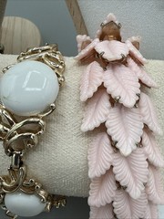 VTG 6 Lot Of Thermoset 6 Bracelets,3 Necklaces And 5 Pair Of Earrings,3 Pins