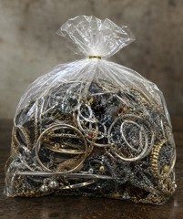 2 LB DUOZ Jewelry Lot | Tangled & Curated Gold Silver | Vintage-Mod Reseller Mix