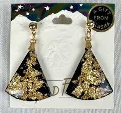 Vintage Alaska 24k Gold Flake Resin Triangle Dangle 18kt Gold Plated Earrings