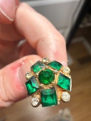 Vintage Green Rhinestone Screw Back Earrings Gold Tone Emerald Glass Art Deco