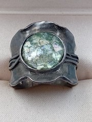 ISRAEL Made Sterling Silver S.8 Roman Glass Artisan Ring: 8 grams