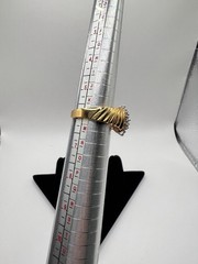 Vintage Cluster Ring Gold Tone Ribbed Shank Rhinestone Sz 6, 80’s Ring