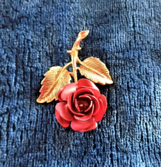 Vintage Cerrito (?) Long Stemmed Red Rose and Gold Tone Pendant 1.5′ (No Chain)
