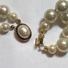 SIGNED CAROL LEE 925 HUGE 10 MM. IRIDESCENT LUSTRE GLASS PEARL KNOTTED NECKLACE