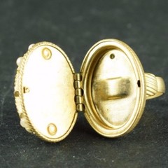 Lot Of 7 Vintage Mod Goldtone & Silvertone Rhinestones Faux Pearls Rings
