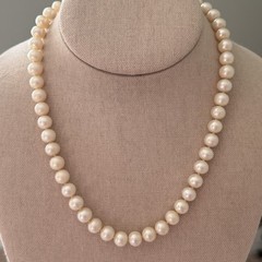 Vintage 9MM Big Genuine Real Pearl Hand Knotted 14K Yellow Gold Necklace 18″
