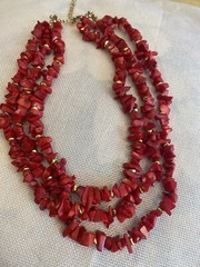 Vintage Red Natural Coral Chip Necklace 3 Three Strands 18 In Gold Tone Estate
