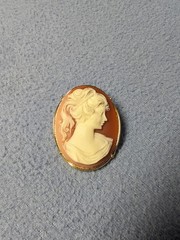 Vintage Cameo Brooch. 1.75″