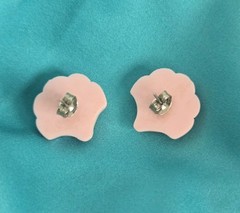 Vtg Pink Lucite Clam Shell Stud Earrings Mermaidcore Beachy Nature