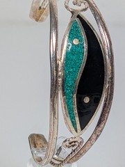 Vtg Alpaca Mexico Cuff Bracelet Crushed Turquoise Inlay Silver Tone 1980s NOS