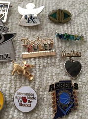 Miscellaneous Costume Brooches Pins Lot- 15 Pcs Assorted Themes Sizes & Colors