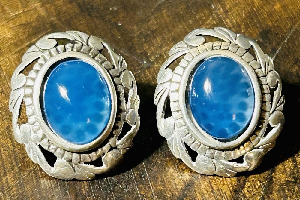 Vintage Jezlaine Sterling And Blue Chalcedony Post Earrings 5.61 Grams