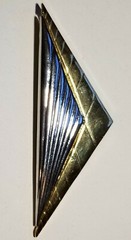 Vintage Modernist 2 Tone Brooch Pin Preowned *Estate*Good Condition Nice Quality