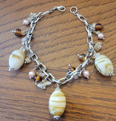 Vtg Estate Bracelet Gemstone Beaded Chain Link Charm Dangle Fashion Jewelry