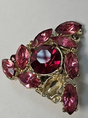 Vintage Figural Fucshia Pink Rhinestone Brooch Pin Signed EDLEE Clip On Earrings