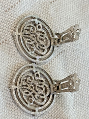 Vintage 50s Signed CORO Goldtone Round Shape MONOGRAM Clip-On Earrings