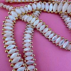 Vintage Polished MOP Necklace Oval Barrel Shape Gold Tone Bead Border Graduated