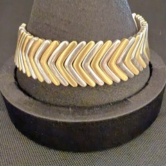 Vintage Tri Tone Chevron Link Bracelet Gold Silver Statement Signed Look 7″