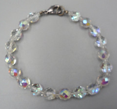 Vintage Beaded Bracelet 7 mm Clear A/B Iridescent Faceted Glass Beads 8.5″ EUC