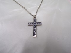 Vtg very nice silver tone chain w engraved blue cross necklace 747-14