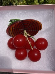 AMAZING 1940’s Antique RED BAKELITE CHERRIES Fruit Brooch Pin 100% tested