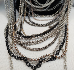119 Pcs – Gold/Silver/Black Toned Chain Necklaces/Bracelets/Anklets 1.88lbs #685