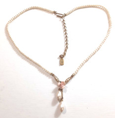 1928 Rose Pearl Pendant Victorian Style Y Necklace Gold Tone 1.5*16.5*19.5