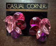 Vintage CASUAL CORNER Fun-Chunky-Flashy Clip Earrings. REDS/PINK/PURPLE Worn 1X