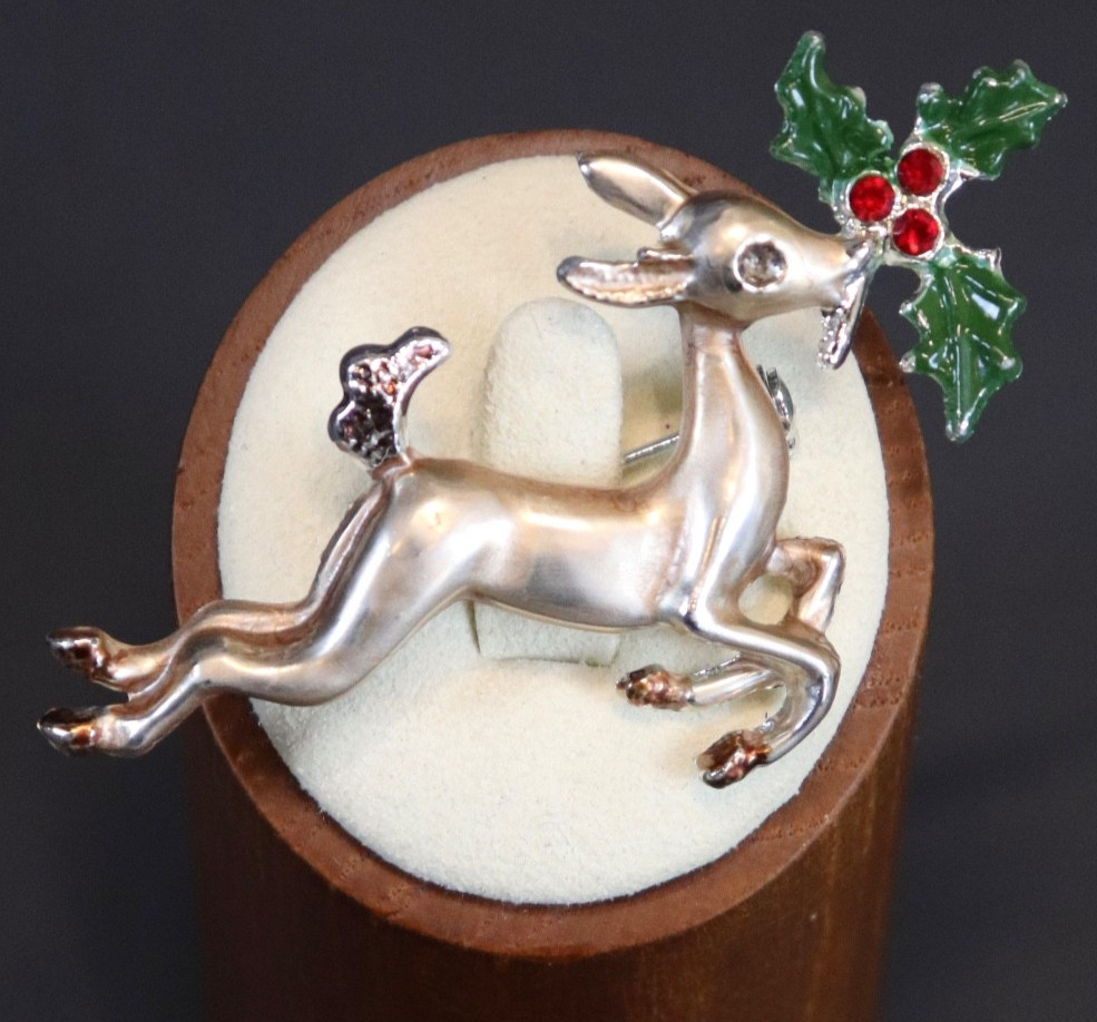 Vintage Leaping Reindeer with Holly Leaves & Berry Brooch Pin 2.75″ x 1.75″