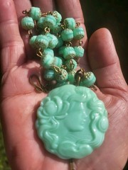 VINTAGE ART NOUVEAU LADY CAMEO URANIUM PENDANT GLASS BEAD NECKLACE SET OOAK GLOW