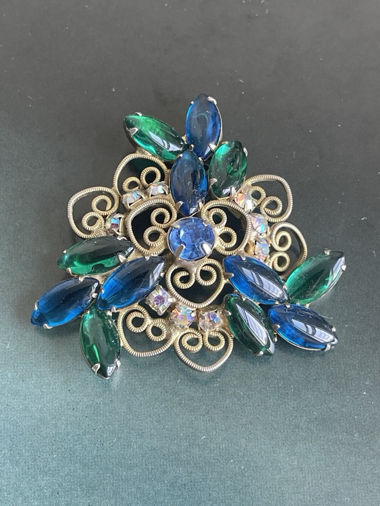 Vintage unsigned green blue rhinestone filigree brooch- Juliana style