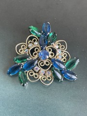 Vintage unsigned green blue rhinestone filigree brooch- Juliana style