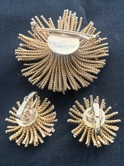 Vintage Bergere Gold Tone Starburst Brooch Pin & Clip Earrings Set Atomic Rope