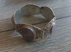 Antique Silvertone Filigree Amethyst Glass Stone 7″ Bracelet