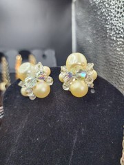 Estate Lot Vintage Contemporary Jewelry Necklaces Bracelet Earrings Rings 34 Pcs
